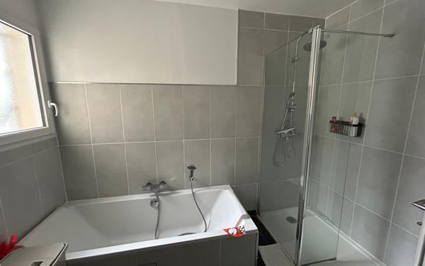 Maison à louer    6 pièces • 145 m2 Astis