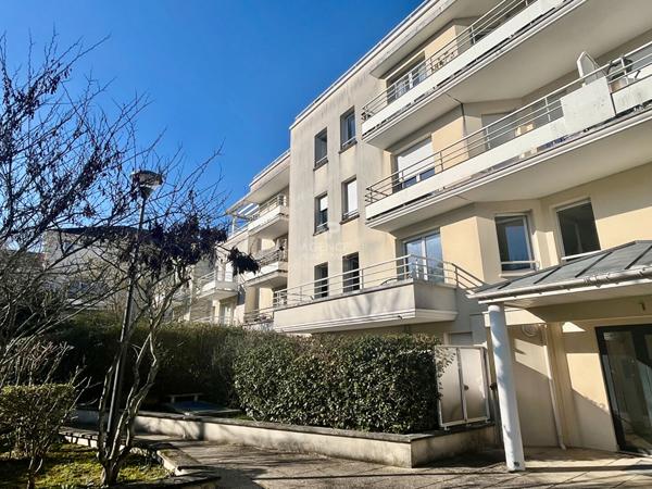 Appartement Courdimanche 2 pièce(s) 44.78 m2 €169 000 ** - Référence 2271