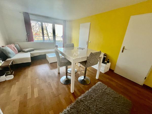 Appartement Courdimanche 2 pièce(s) 44.78 m2 €169 000 ** - Référence 2271