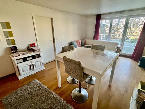 Appartement Courdimanche 2 pièce(s) 44.78 m2 €169 000 ** - Référence 2271