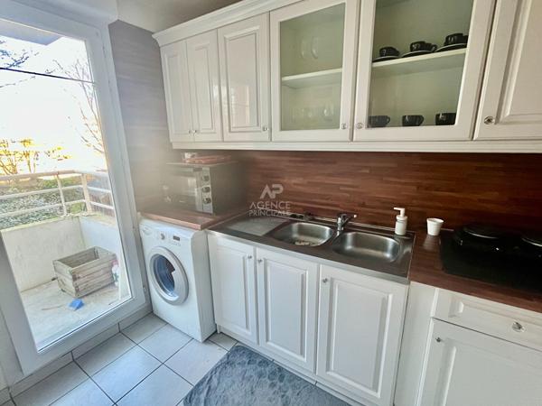 Appartement Courdimanche 2 pièce(s) 44.78 m2 €169 000 ** - Référence 2271
