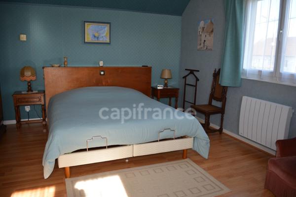 Dpt Cher (18), à vendre proche de NEVERS maison P8   Garage atelier, terrain batir