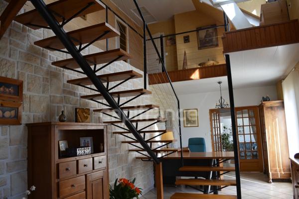 Dpt Cher (18), à vendre proche de NEVERS maison P8   Garage atelier, terrain batir