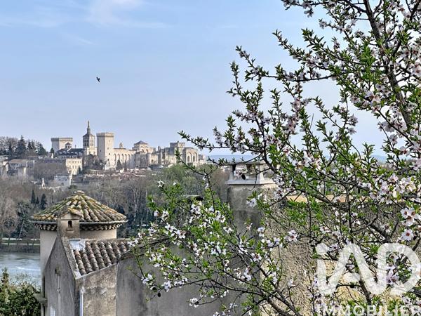 Maison à vendre 6 pièces 143 m² Villeneuve-lès-Avignon