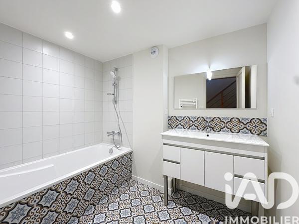 Maison à vendre 6 pièces 143 m² Villeneuve-lès-Avignon