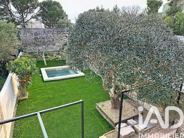 Maison à vendre 6 pièces 143 m² Villeneuve-lès-Avignon