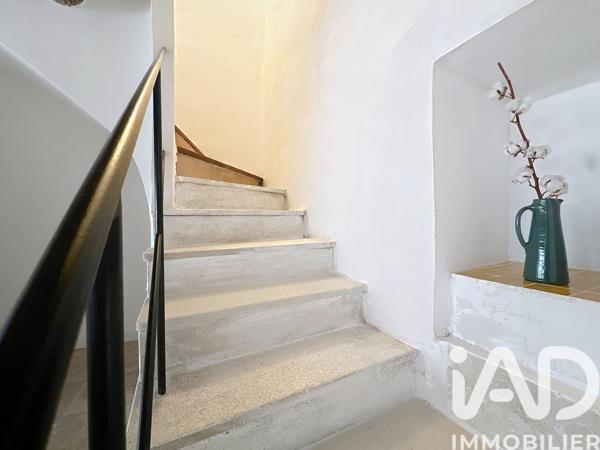 Maison à vendre 6 pièces 143 m² Villeneuve-lès-Avignon