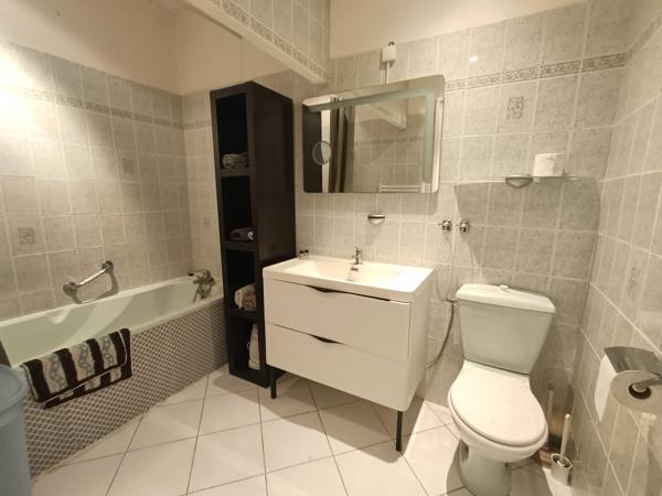 T2 57 m² Centre-ville Sète – Parc Simone Veil – Clim