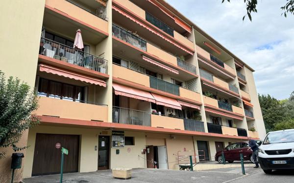 Appartement à vendre    4 pièces • 84,63 m2 Grasse