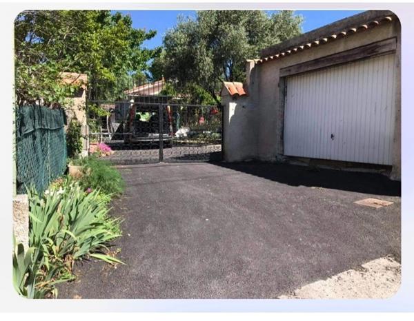 Maison de plain-pied avec terrain+garage+dependences