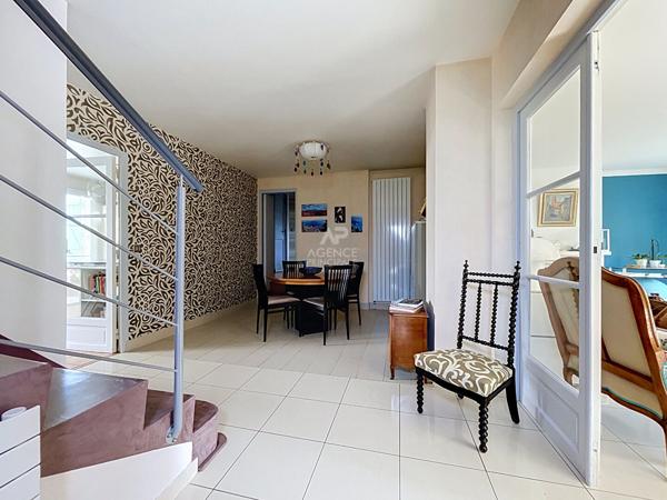 Maison CHATOU 8 pieces, 5 chambres, 188m² 936 000 € **  - Référence  162102