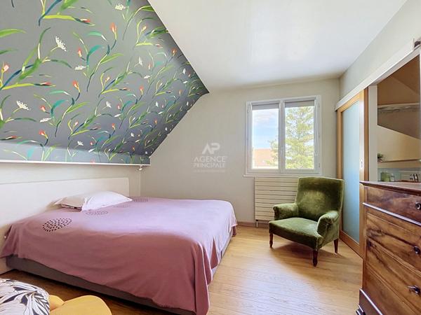 Maison CHATOU 8 pieces, 5 chambres, 188m² 936 000 € **  - Référence  162102