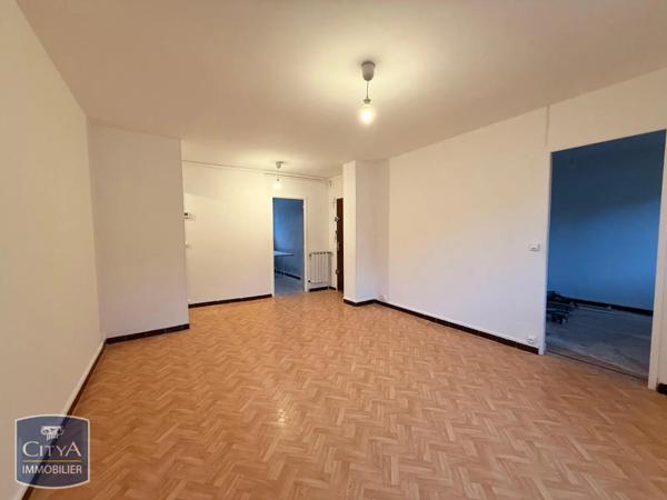 Appartement à louer 4 pièces 66.8m²