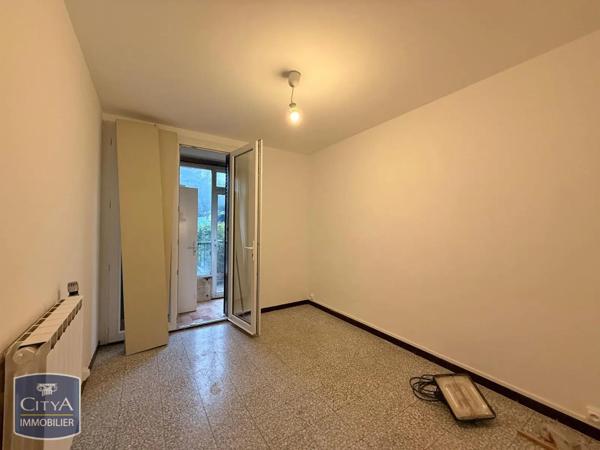 Appartement à louer 4 pièces 66.8m²
