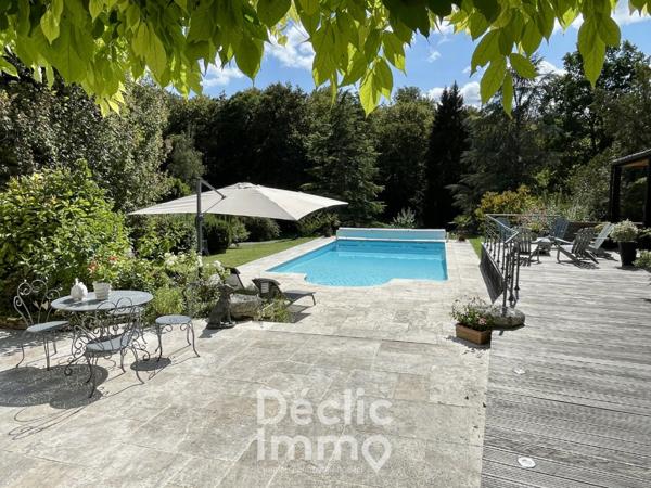 Vente maison Latresne, 275m² 9 pièces 1 095 000€ avec piscine