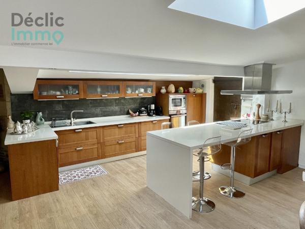 Vente maison Latresne, 275m² 9 pièces 1 095 000€ avec piscine