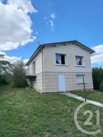 Maison à vendre  5 pièces - 100,60 m 2   SAINTES  - 17
