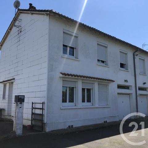Maison à vendre  5 pièces - 100,60 m 2   SAINTES  - 17