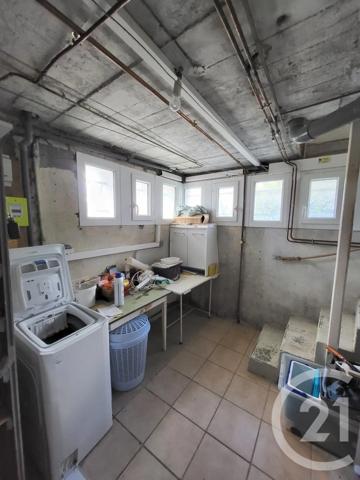 Maison à vendre  5 pièces - 100,60 m 2   SAINTES  - 17
