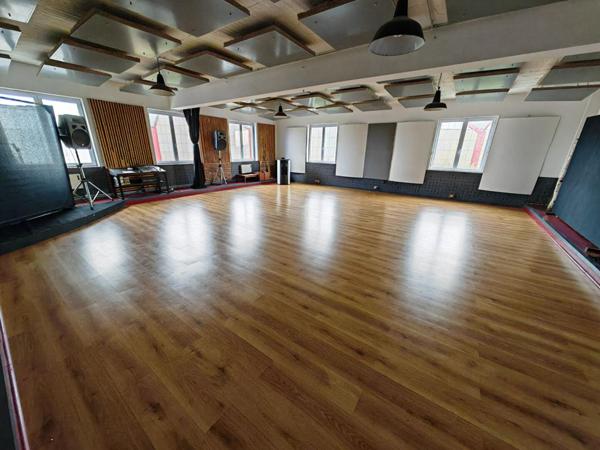 EXCLUSIVITE CHATEAUROUX - IMMEUBLE DE RAPPORT 1283 m² , locataires en place et extension possible