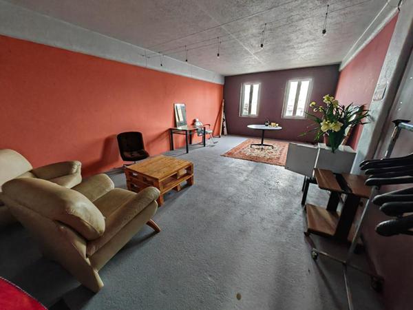 EXCLUSIVITE CHATEAUROUX - IMMEUBLE DE RAPPORT 1283 m² , locataires en place et extension possible