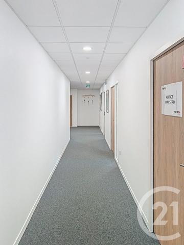 Maison à vendre  19 pièces - 395,50 m2 CHANGE - 53