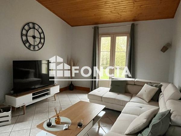 Location Maison 5 pièces 150.9 m² - LIEU DIT ROCHEFORT Granzay - Gript 79360