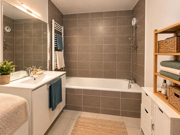 Appartement 3 pièces 63 m² avec balcon et garage ? Quartier gare