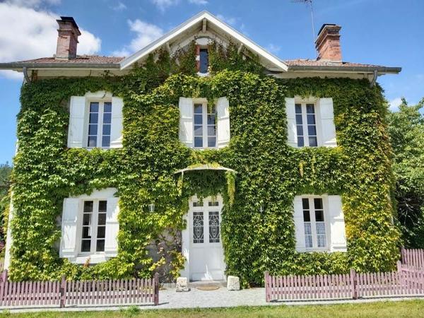 Maison à vendre |  Bourriot-Bergonce |  6 pièces | 150 m²