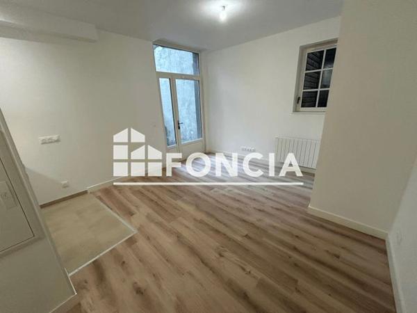 Location Studio 22.87 m² - LE ROBEC Rouen 76000