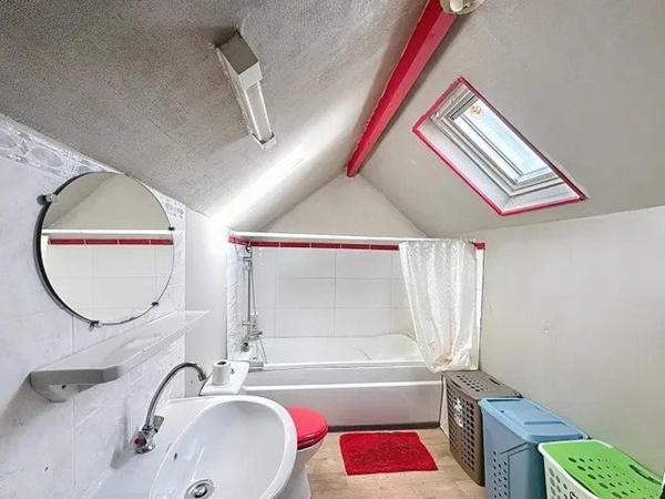 BELLE MAISON FAMILIALE