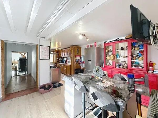 BELLE MAISON FAMILIALE