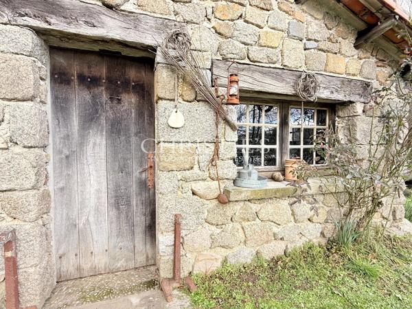 Une demeure du XVIIIᵉ siècle où la pierre et l’eau se répondent.