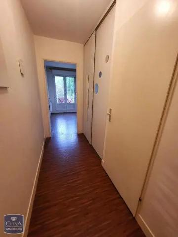 Appartement à louer 2 pièces 39.7m² Beauvais (60000)