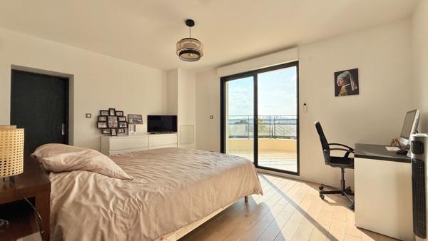 Maison Corbeil Essonnes 8 pièce(s) 280 m2