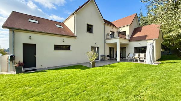 Maison Corbeil Essonnes 8 pièce(s) 280 m2