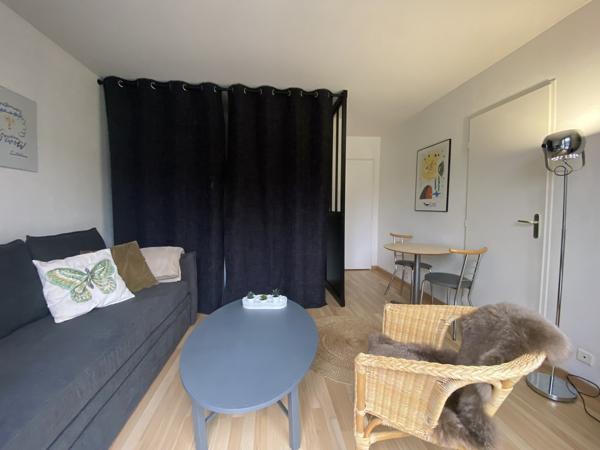 Bruz (35170) Grande maison familiale à la décoration soignée avec STUDIO indépendant