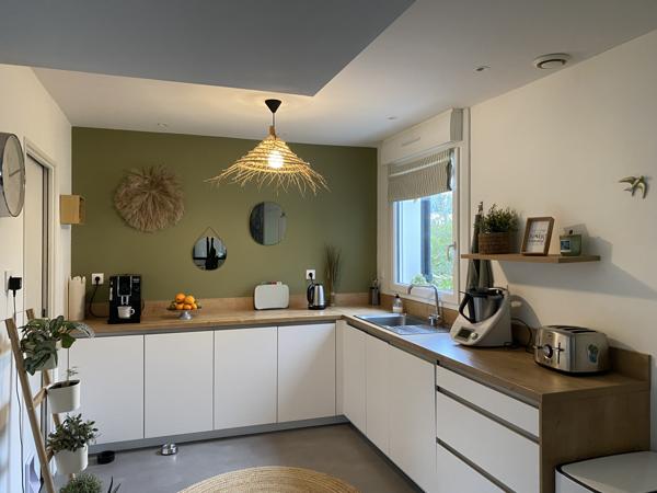 Bruz (35170) Grande maison familiale à la décoration soignée avec STUDIO indépendant