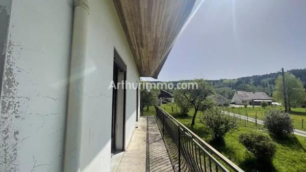 Vente Maison 8 pièces 165 m2 à Orgelet