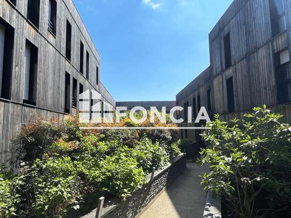 Location Appartement 3 pièces 65.15 m² - 82 RUE DES RUFFINS Montreuil 93100