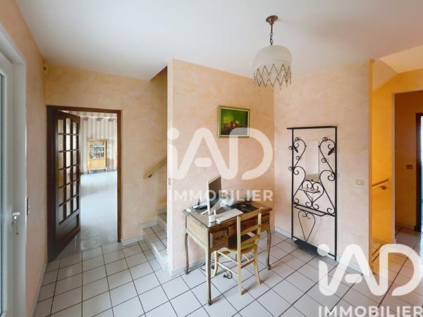 Maison à vendre 10 pièces 277 m² Le Monastier-sur-Gazeille