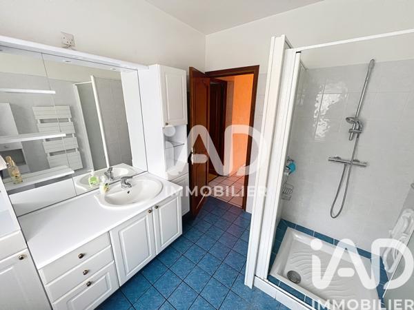 Maison à vendre 10 pièces 277 m² Le Monastier-sur-Gazeille