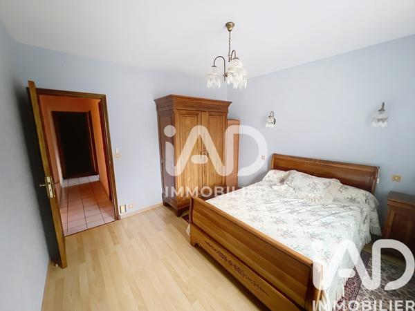 Maison à vendre 10 pièces 277 m² Le Monastier-sur-Gazeille