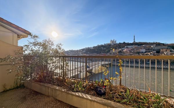 Appartement à vendre    4 pièces • 206,89 m2 Lyon 2