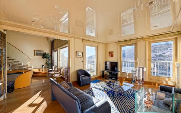 Appartement à vendre    4 pièces • 206,89 m2 Lyon 2