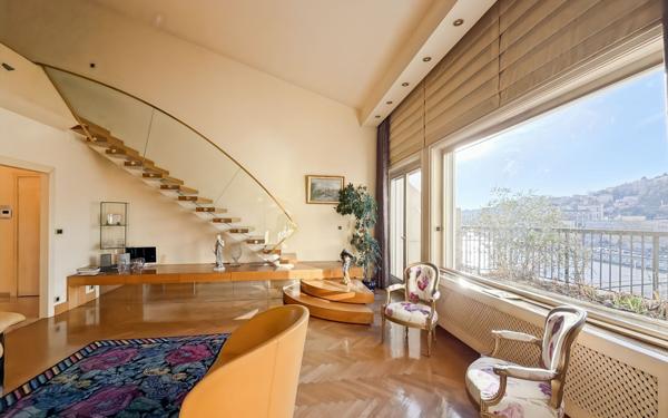 Appartement à vendre    4 pièces • 206,89 m2 Lyon 2