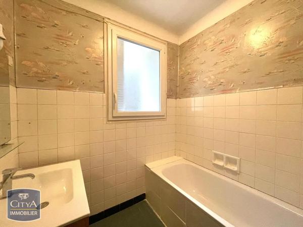Appartement à louer 1 pièce 37.28m² Unieux (42240)