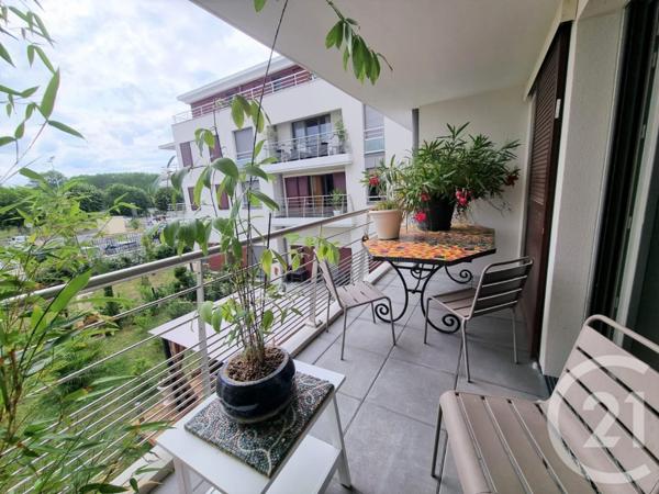 Appartement F2 à vendre  2 pièces - 45 m2 L ISLE ADAM - 95