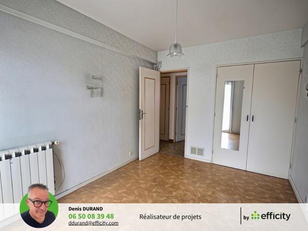 Appartement
         5 pièces
        - 93 m² 320 000 € *
