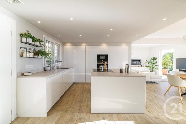 Appartement F4 à vendre  4 pièces - 88 m2 EZE - 06